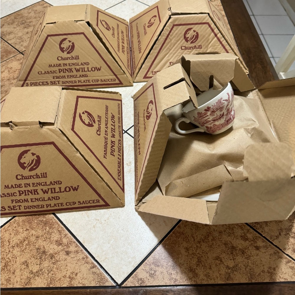 New 4 boxes of 3 piece set